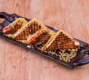 Cheese Chutney Toast