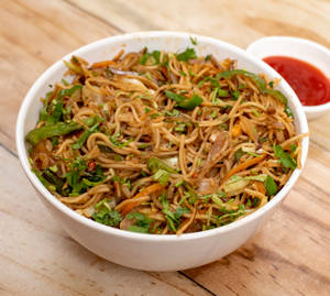 Veg Hakka Noodles