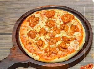 Butter chicken pizza