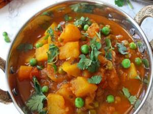 Aloo Mutter Rasedar 
