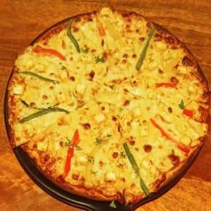 Tandoori Paneer Makhani  Pizza (thin Crust )