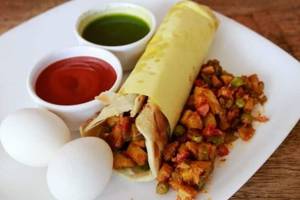 Double Egg Double Veggie Roll