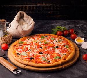 Cheese Loaded Tomato & Olives Pizza