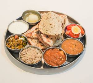Deluxe Thali