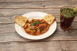 Arrabiata + Lemon Iced Tea / Pink Lemonade