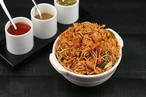 Schezwan Mix Noodles Non Veg