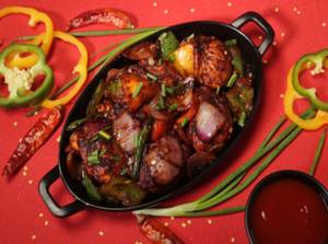 Chilli Tossed Chicken Momos