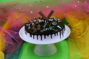 Chocolate Kitkat Preamium Cake 