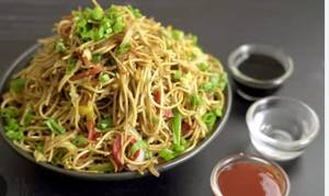 Chicken Hakka Noodles  