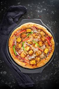 Barbeque Paneer Pizza                                                                             