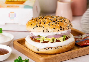 Seasoned chicken burger