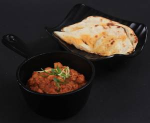 Pindi Cholle With Amritsari Kulcha