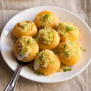 Dahi wale golgappe