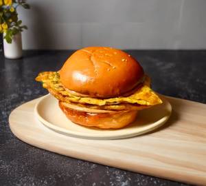 Omelette Bun