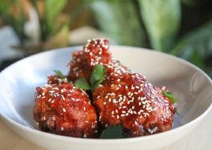Yang Nyom Tong Dak [ chicken ]