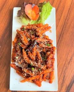 Honey chilli potato