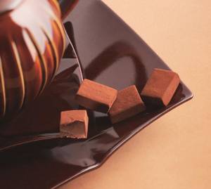 Nama Chocolate Carameliser (20 Pcs)