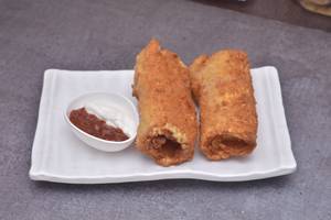 Paneer Cheese Cigar Roll (2 Pcs - Jumbo)