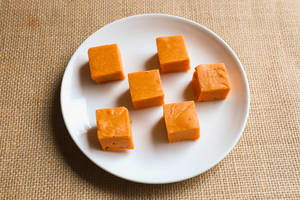 Santra Barfi ( 250 Gms)