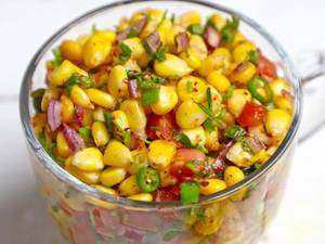 American Corn With Butter & Pepper  