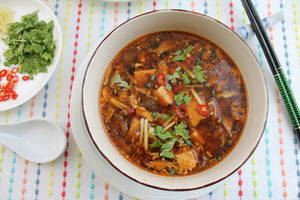Chicken hot and sour soup