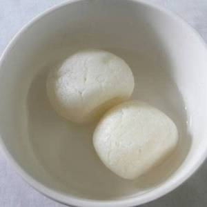 Sponge Rasgulla (2Pc)