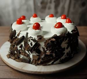 Black Forest Cake (1/2 Kg)                                                     