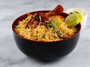 Chicken Tikka Biryani [1 Kg]