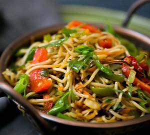 Veg Hakka Noodle