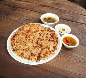 Mix Veg Uttapam (served with sambar and chutney)