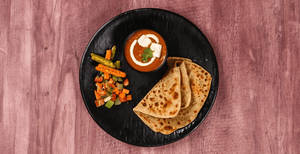 Paneer Makhani Curry With Choice Of Bread Combo