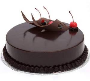 Eggless chocolate truffle cake