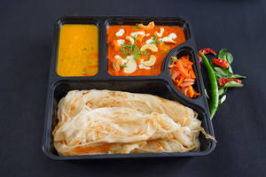 Kaju Paneer Parotta Box