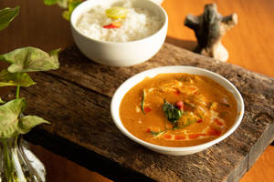Red Thai Curry With Steamed Rice