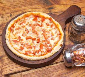 Tomato Pizza