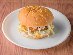 Makhani Paneer Burger