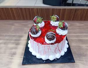 Premium Strawberry Cake