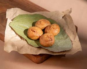 Small Kachori (4 Pcs)(1 Plate)