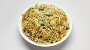 Chicken Chowmien (Hakka Noodles)