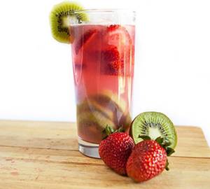 Starawberry And Kiwi Mocktail
