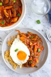 Americian  Chopsey With Egg And Chicken