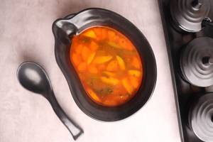 Chicken Tom Yum Soup