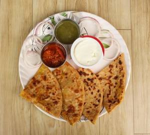 Aloo Pyaaz Paratha