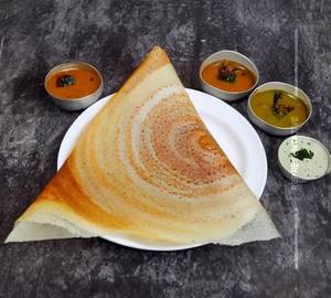 Butter Onion Masala Dosa