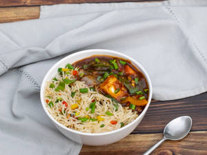 Veg Fried Rice With Chilli Paneer Gravy [3 Pieces]