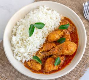 White Rice [ 750 Ml ] With Chicken Curry [ 250 Ml ]