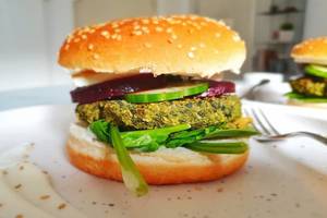 Falafel Burger