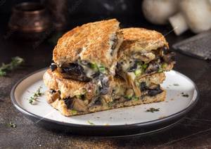 Pizza Mushroom Sandwich