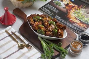 Paneer Chilly Dry (10 To 12 Pieces)