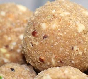 Gond Mewa Laddu(pure Desi Ghee)